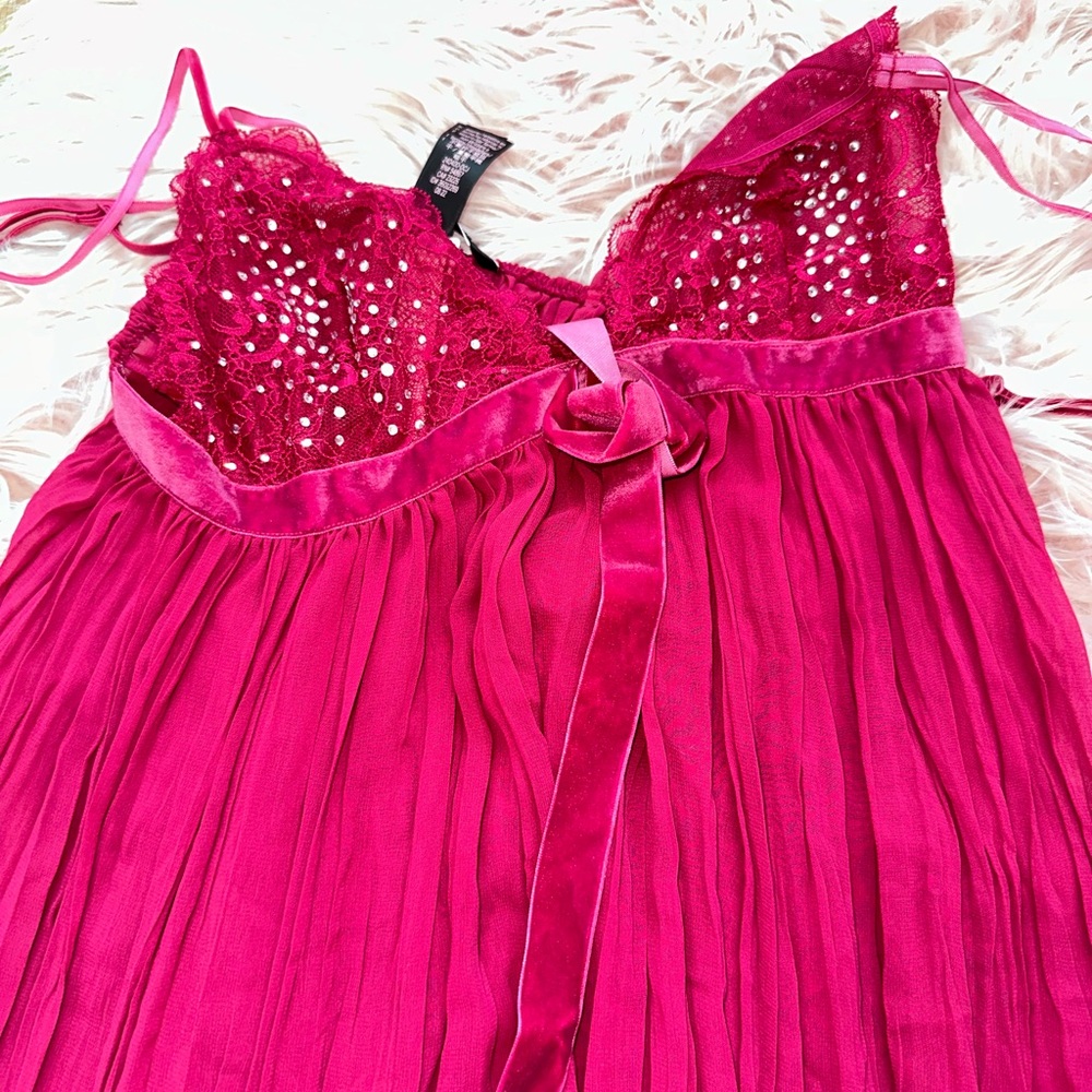 Victoria’s Secret Burgundy Babydoll Night slip with crystals NWT